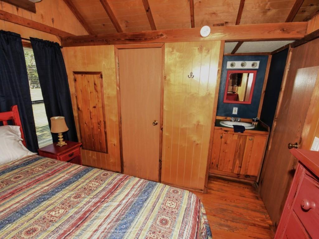 Lakeview Cedar Cabin - Uncle Sams Cabin - 3 Mead Exterior photo